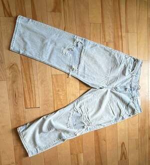American Eagle AE Strigid Ex-Boyfriend Ripped Jeans